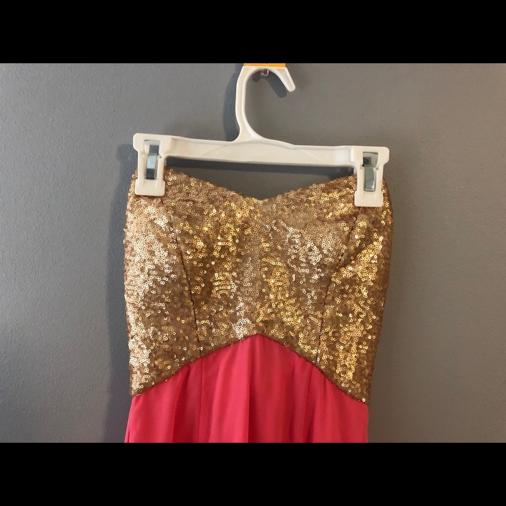 Dress - Picture 3 of 4